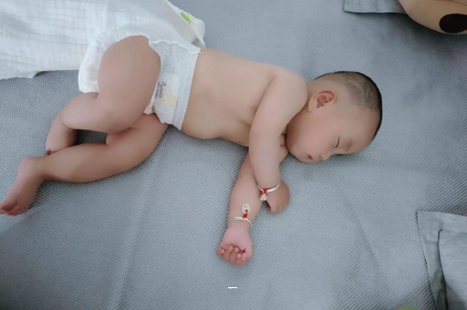安达宝宝尿有泡沫怎么回事